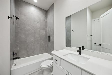 New construction Single-Family house 1031 Lake Breeze Dr, Waller, TX 77484 - image 15