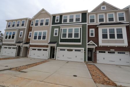 New construction Townhouse house 10054 Secluded Garden Dr, Apex, NC 27523 plan Buckingham - image