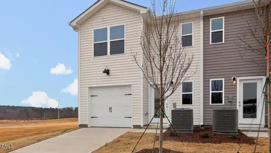 New construction Townhouse house 31 Rusling Leaf Dr, Fuquay Varina, NC 27526 plan PEARSON II - image
