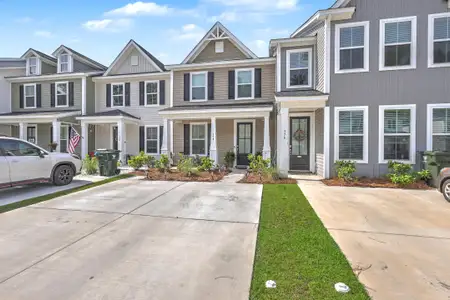 New construction Townhouse house 378 Green Fern Dr, Summerville, SC 29483 - image