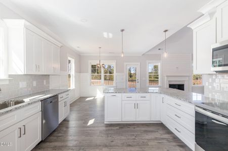 New construction Single-Family house 289 Tee Dr, Selma, NC 27576 - image 8