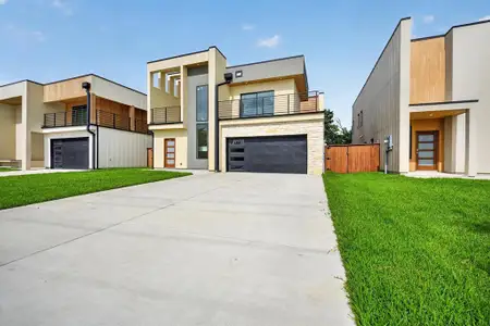New construction Single-Family house 109 Rolston Rd, Irving, TX 75060 - image