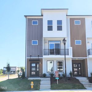 New construction Townhouse house 2117 Treelight Way, Unit 2135, Wendell, NC 27591 null- photo 0 0