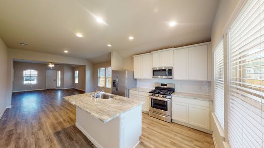 New construction Single-Family house 13215 Lanrin Park Ln, Houston, TX 77044 plan Floor Plan 1605 - image 12