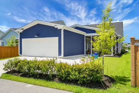 New construction Single-Family house 332 Clearpath Dr, Summerville, SC 29486 - image