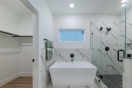 New construction Single-Family house 1911 Dewalt St, Houston, TX 77091 - image 6