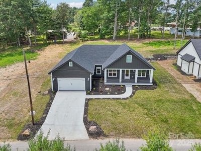 New construction Single-Family house 86 Point Hope Ln, Hendersonville, NC 28792 - image