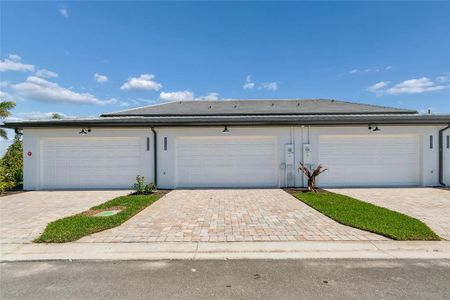 New construction Townhouse house 17978 Broadleaf Lp, Venice, FL 34293 - image