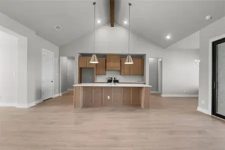 New construction Single-Family house 303 Boots Ct, Lorena, TX 76655 plan Big Pine Creek - image 5