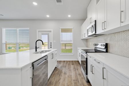 New construction Multi-Family house 6802/6804 Florence Dr, Midlothian, TX 76065 - image 6