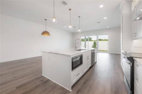 New construction Townhouse house 5530 N 9Th St, Unit 3, Tampa, FL 33604 - image 9
