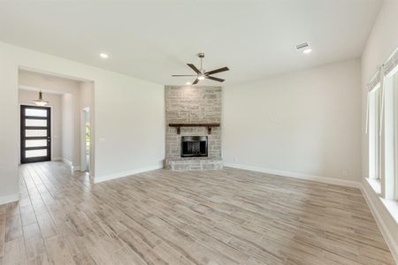 New construction Single-Family house 1022 Greencove Dr, Midlothian, TX 76065 Rockcress- photo 8 8