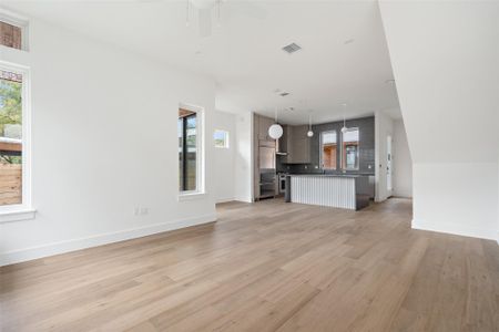 New construction Single-Family house 900 S 2Nd St, Unit 18, Austin, TX 78704 null- photo 12 12