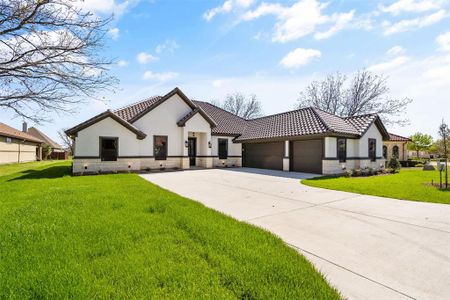 New construction Single-Family house 1002 Catalina Bay Boulevard, Granbury, TX 76048 - photo 0