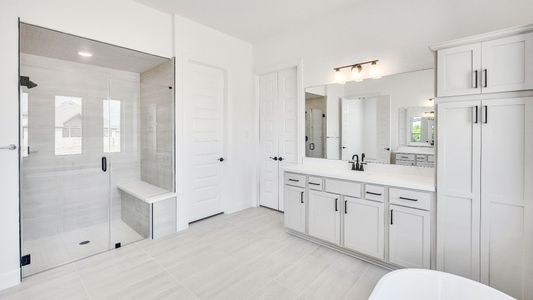 New construction Single-Family house 321 Sterling Ridge Dr, Leander, TX 78641 plan Dartmouth - image 16