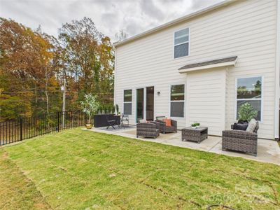 New construction Single-Family house 1704 Coral Bark Ln, Unit 19, Charlotte, NC 28216 - image 4