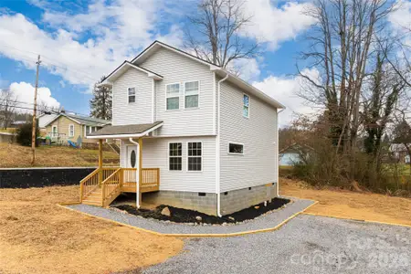 New construction Single-Family house 622 N Main St, Canton, NC 28716 - image