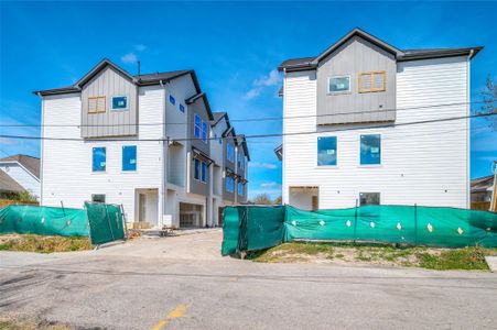 New construction Single-Family house 904 Kern St, Unit C, Houston, TX 77009 - image