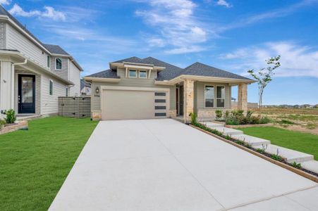 New construction Single-Family house 11736 Edgewood Dr, Justin, TX 76247 plan Hazel - image