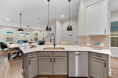 New construction Single-Family house 1438-A Dian St, Houston, TX 77008 - image 11