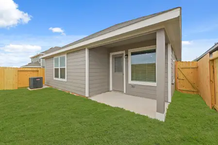 New construction Single-Family house 9235 Grace Ridge Dr, Willis, TX 77318 plan Grove - image