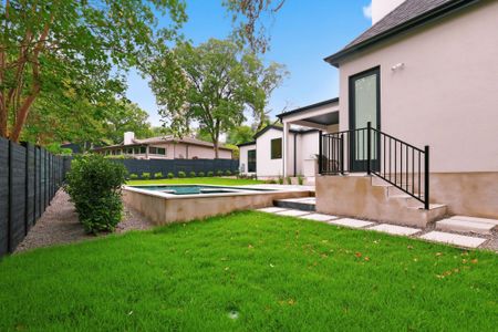 New construction Single-Family house 2605 Forest Bend Dr, Austin, TX 78704 - image 3