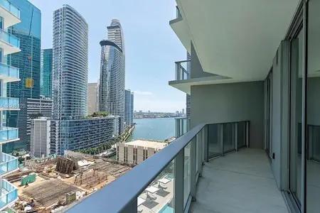 New construction Condo house 77 Se 5Th St, Unit 1905, Miami, FL 33131 - image