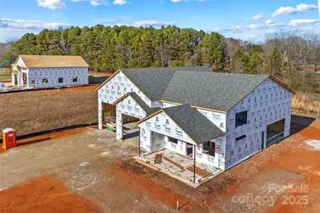 New construction Single-Family house 124 Bentley Ct, Unit 6, Troutman, NC 28166 - image