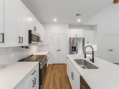 New construction Single-Family house 810 S Colbert St, Dayton, TX 77535 plan The Franklin - image 7