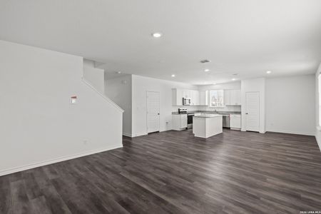 New construction Single-Family house 8207 Brandy Br, San Antonio, TX 78252 plan Sandalwood - image 16