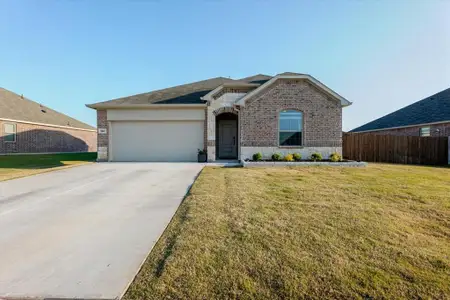New construction Single-Family house 1221 Brazil St, Azle, TX 76020 plan Allegro - image