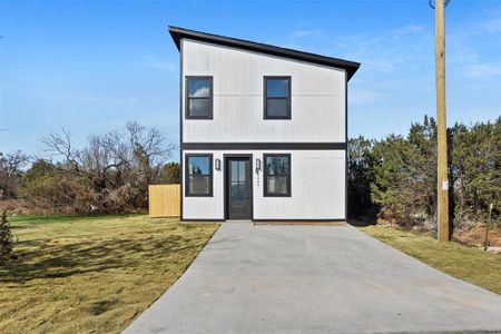 New construction Single-Family house 2204 Cedarwood Trl, Granbury, TX 76048 - image