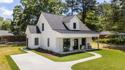 New construction Single-Family house 412 N Green St, Selma, NC 27576 - image