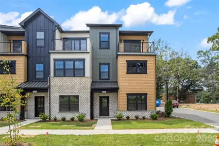 New construction Townhouse house 740 Falling Oak Aly, Unit 24, Huntersville, NC 28078 - image