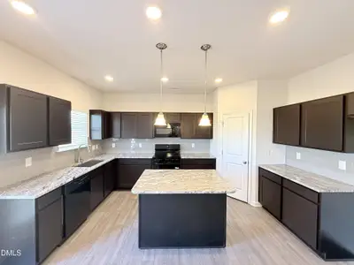 New construction Single-Family house 16 Valley Forge Ln, Smithfield, NC 27577 plan The McGinnis - image 4