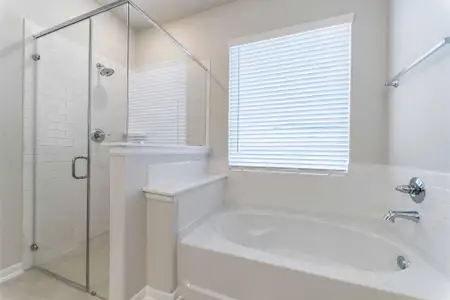 New construction Single-Family house 426 Riesling Dr, Alvin, TX 77511 plan Creede - image