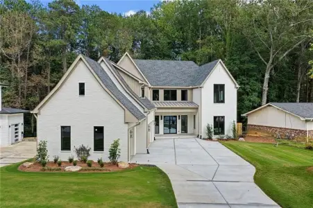 New construction Single-Family house 4901 Cambridge Dr, Dunwoody, GA 30338 - image