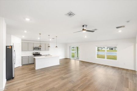 New construction Single-Family house 6362 Nw Windwood Way, Port Saint Lucie, FL 34987 Hartford- photo 6 6