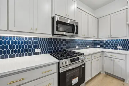 New construction Townhouse house 1388 Marsh Ln, Frisco, TX 75033 - image 8