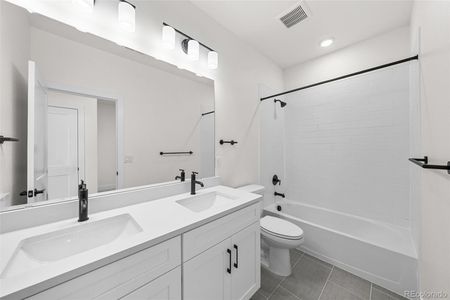 New construction Duplex house 8735 Whiteclover Ln, Littleton, CO 80125 - image 12