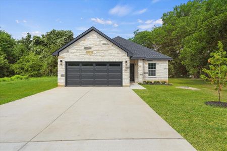 New construction Single-Family house 203 Kalura Wy, Tool, TX 75143 - image