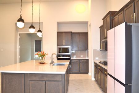 New construction Single-Family house 2721 Lakeside Shore Dr, League City, TX 77573 Lindsay (2832-HV-50)- photo 0