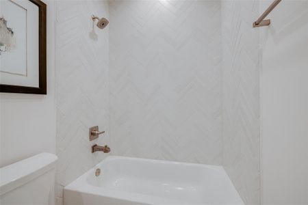New construction Single-Family house 1742 Lexington St, Houston, TX 77098 null- photo 35 35