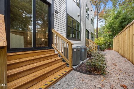 New construction Townhouse house 811 Maple Berry Ln, Unit 105, Raleigh, NC 27607 - image