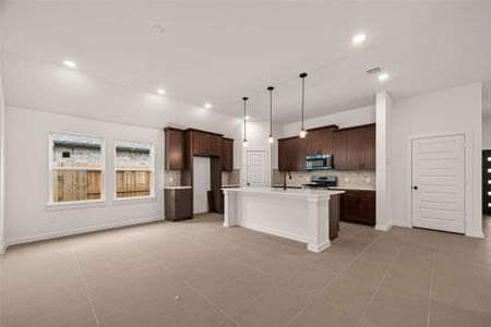 New construction Single-Family house 3419 Windmill Palm Dr, Manvel, TX 77578 - image 12