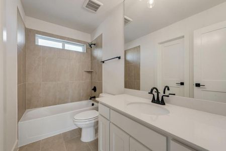 New construction Single-Family house 211 Golden Run Dr, Fate, TX 75189 plan Royal Waterford - image 17