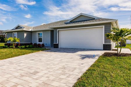 New construction Single-Family house 118 Nw 1St Pl, Cape Coral, FL 33993 - image