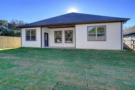 New construction Single-Family house 4913 Wichita Street, Granbury, TX 76048 - photo 27 27