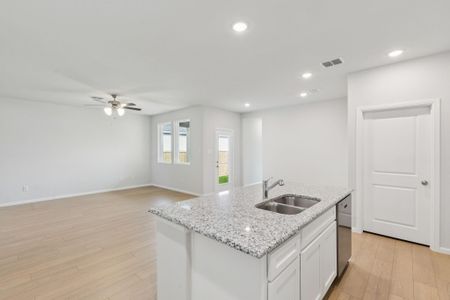 New construction Single-Family house 1120 Novelle Bend Dr, Houston, TX 77336 - image 8