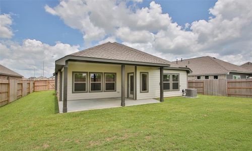 Oakwood Estates by Brightland Homes in Waller - photo 9 9